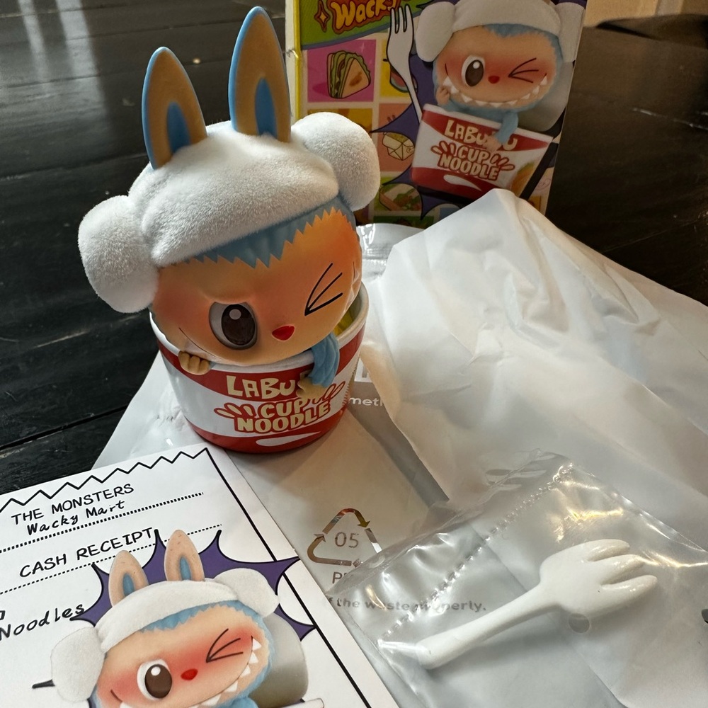 Labubu Cup Noodles Figurine